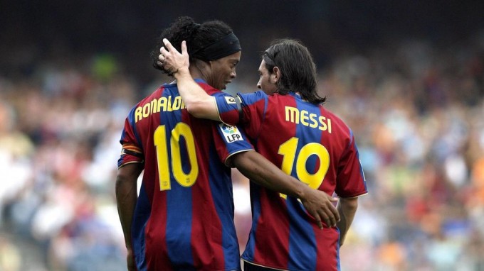 “Ronaldinyo Messini kichik ukasidek qabul qilgandi” — Xavi