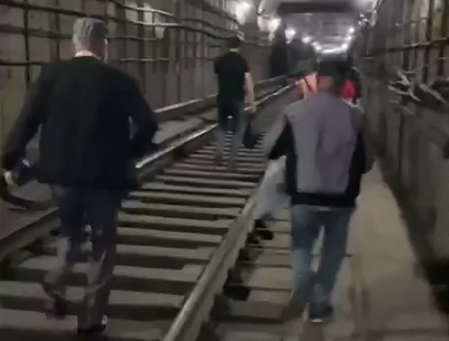 Toshkent metrosida yana «ishkal» chiqdi